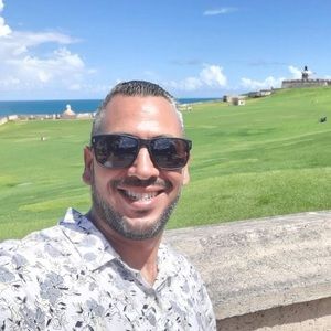 Meet your Posher, Luis